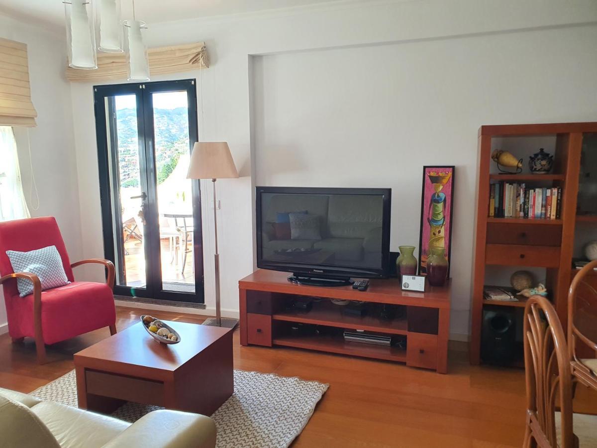 Luzia'S Apartment - 2 Bedroom Apartment Sleeps 4 Funchal  Esterno foto